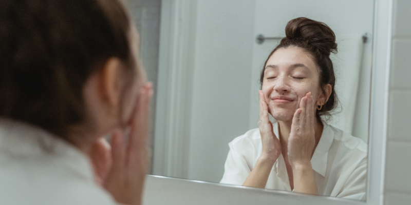 شوینده مناسب برای صورت