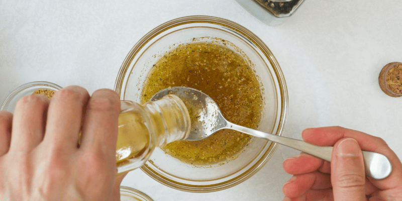 روغن زیتون و عسل برای پوست سفید