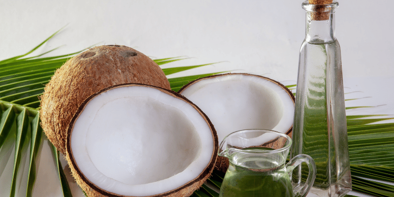 خواص و فواید روغن نارگیل برای مو