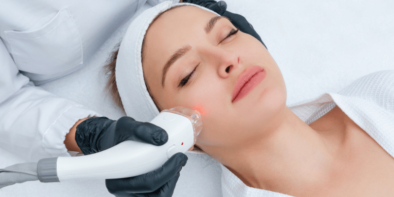 تفاوت لیزر و IPL در مکانیسم عملکرد