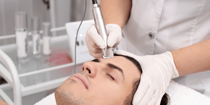 اهمیت مراجعه به متخصص پوست